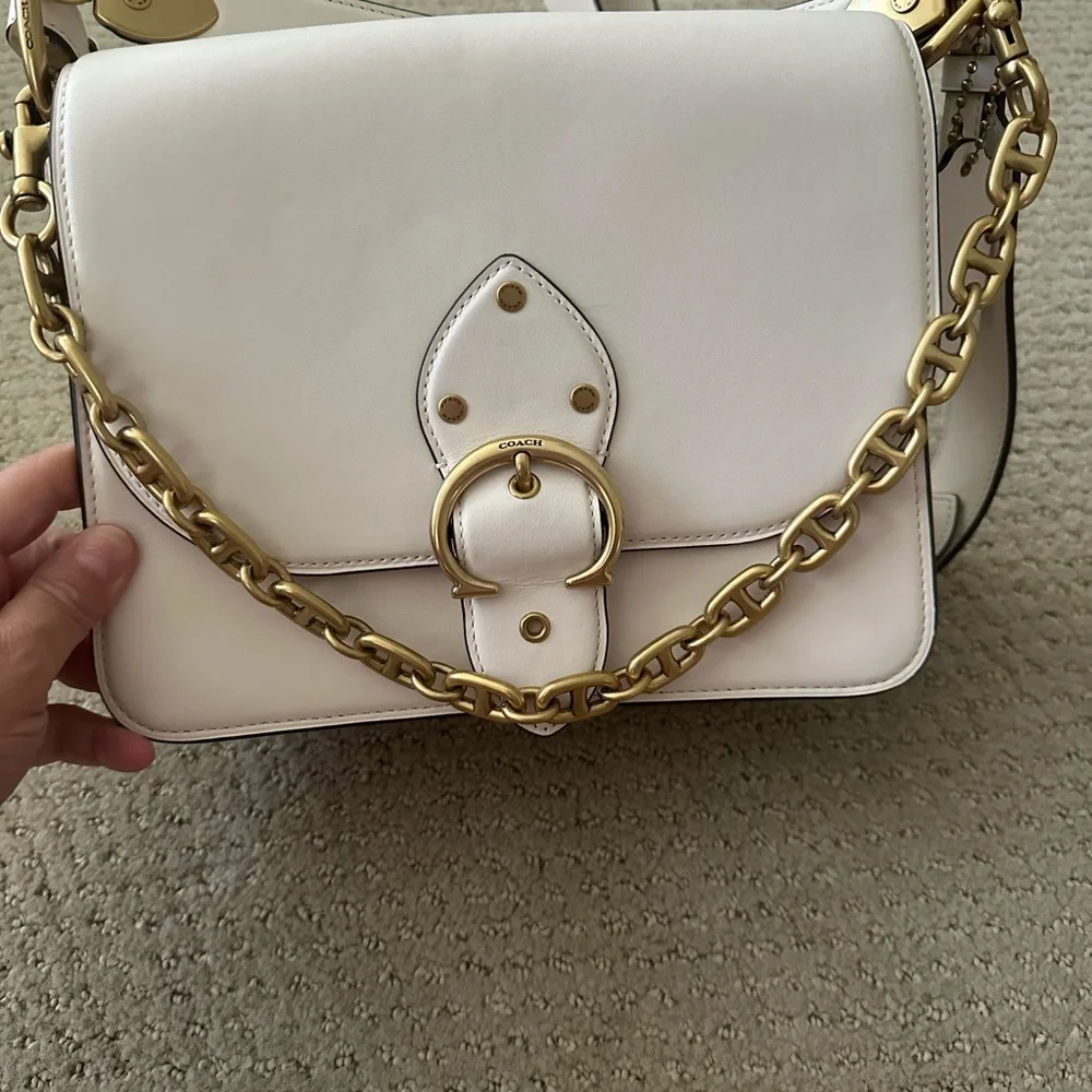 Coach elegant shoulder